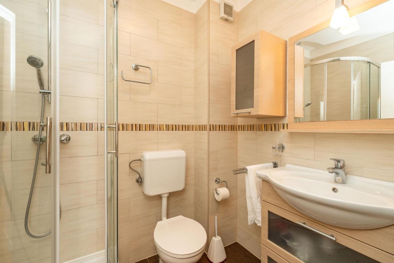 Deluxe Apartman Anita1 Zadar Exterior photo